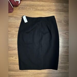 Reitmans Elegant Black Pencil Skirt